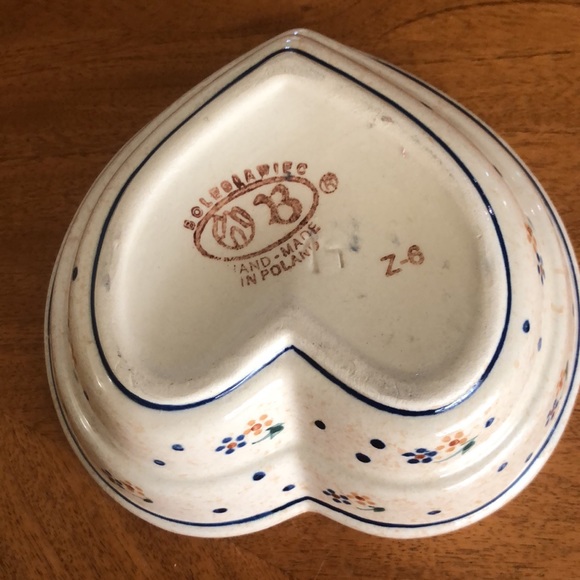 BOLESLAWIEC Polish Pottery Heart Shaped Bowl - Picture 2 of 2